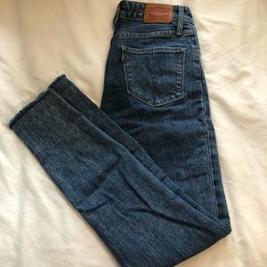 Medium wash Levi jeans
